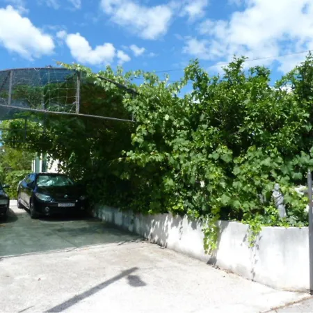 With A Parking Space Slatine, Ciovo - 15175 Slatine