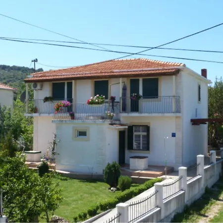 With A Parking Space Slatine, Ciovo - 15175 Apartment